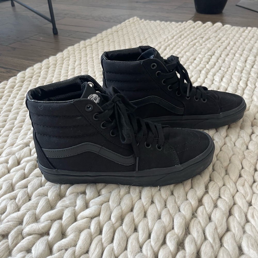 🔴 SOLD 🔴 Vans Sk8-Hi Black Canvas Shoes Size: 8.5 Women’s Black